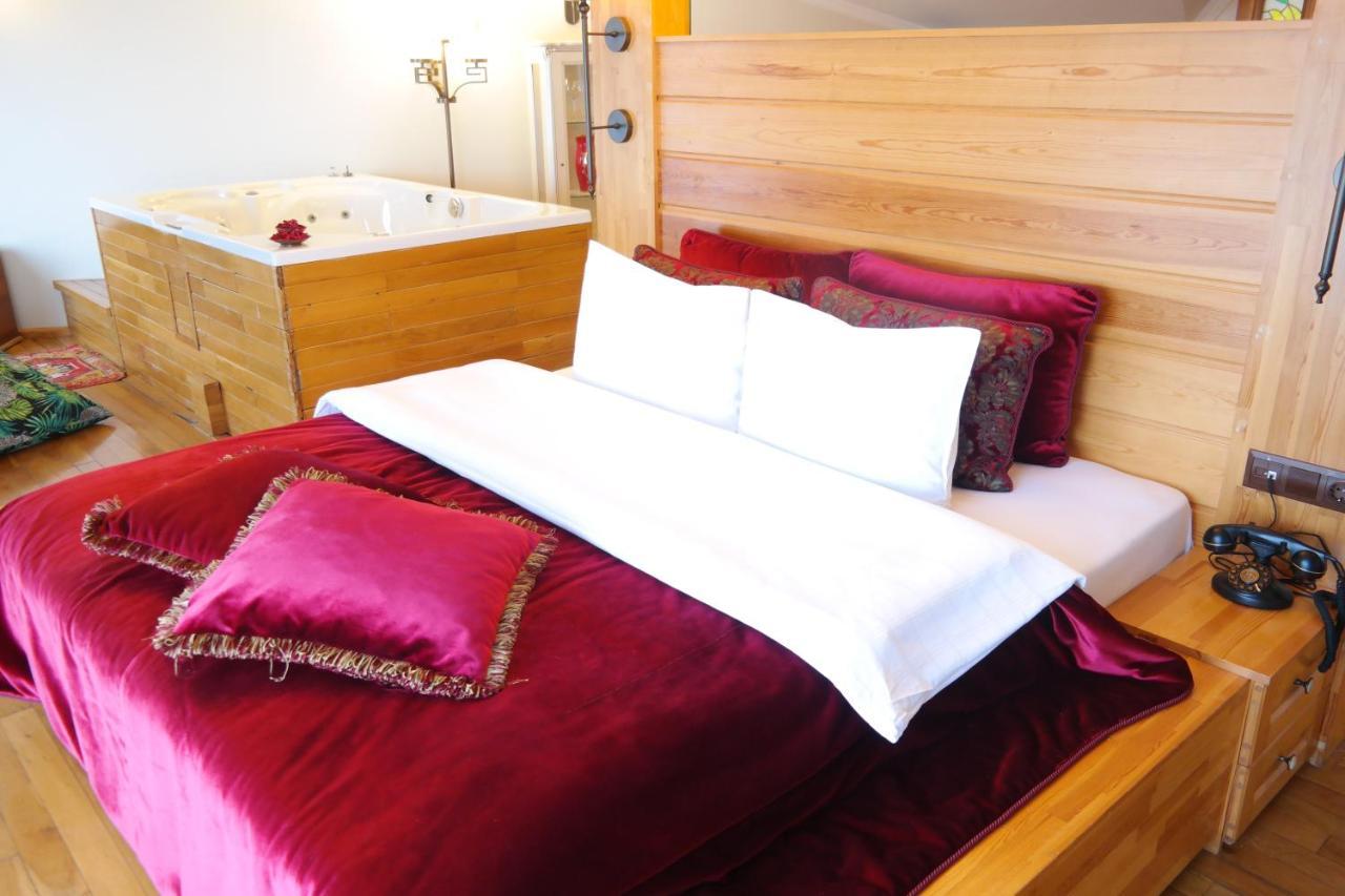 אדאלר Asiklar Otel By Suekrue מראה חיצוני תמונה